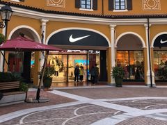 -佛罗伦萨小镇广佛名品奥特莱斯(疏港路店)