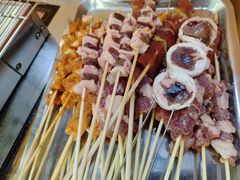 -哈尔滨小酒馆·鲜肉现穿自助烧烤(康新花园店)