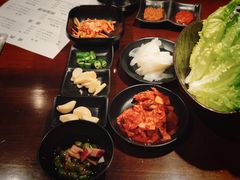 -肉甲韩国木炭烤肉(新壹街1店)