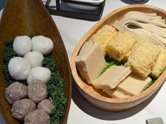 -左庭右院鲜牛肉火锅(金山万达店)
