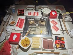 -海底捞火锅鲜切牛肉主题店(长寿路店)