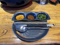 -金刚山黑牛炭火自助烤肉(西大望路店)