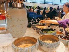 -金滏山烤肉·海鲜·火锅自助餐厅(襄阳万达店)