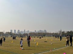 -Riverside河畔少儿足球培训(前滩店)