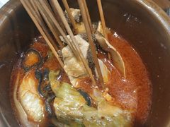 -东口码头·烧鸽子·鱼头泡饼·地方菜(金鹰悦城店)