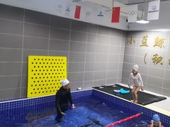 -小蓝鲸游泳培训基地(积水潭店)