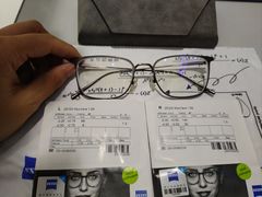-爱视眸Eyeblling眼镜·依视路·蔡司镜片折扣店(百联南方商城购物中心)