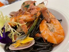 培根蕃茜奶油海鲜墨鱼面-馨园villa融合菜(东山店)