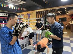 -臻元搏击格斗泰拳拳馆(港隆店)