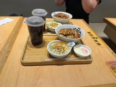 -熊吞·大碗丼烧肉饭(西市场嘉华店)