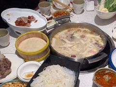-三人行骨头王火锅(长寿店)