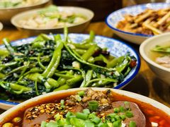 -谢老五跷脚牛肉·非遗传承店