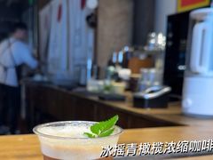 -Metal hands·铁手咖啡