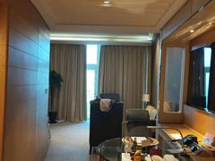 -苏州金鸡湖中茵皇冠假日酒店