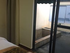 -林丰温泉度假山庄