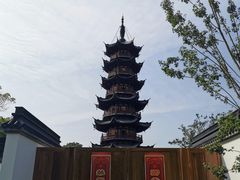 -龙华寺