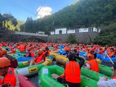 -安吉龙王山峡谷漂流