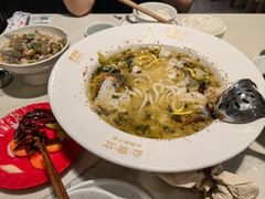 -渔语鱼酸菜鱼新川菜(来福士店)