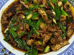 哈尼小炒肉-墨江小城故事餐厅