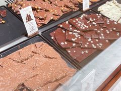 -Laderach 莱德拉(上海环贸iapm店)