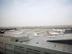-上海中航虹桥机场泊悦酒店