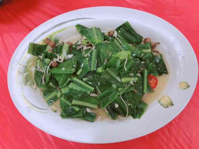 5成为第一个点赞的人玥光菜菜2022年9月14日打分邱家生鱼片,每一桌