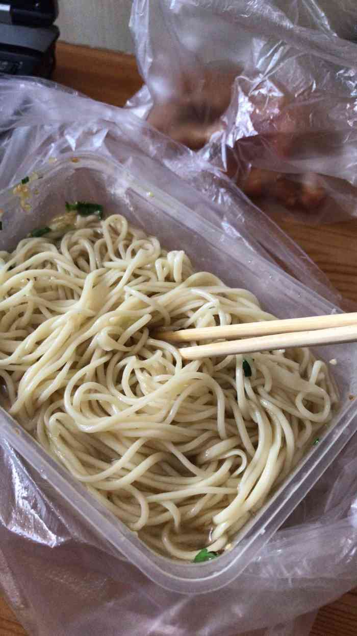 正宗兰州牛肉拉面-"8415午打包了炒面片她们吃,80多岁的外.