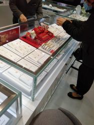 -潮宏基珠宝(天虹石路店)