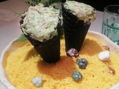 三文鱼牛油果手卷-荟廷·晶萃(陆家嘴尚悦湾店)