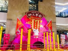 -梅龙镇广场