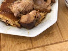 -狮头牌卤味研究所·卤味饭(花城汇南区店)