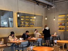-三勾JJJ Burger&Coffee(梅溪湖店)