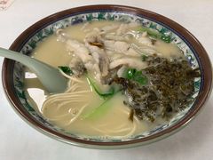 招牌黄鱼面-明呈黄鱼面馆(斜土路店)