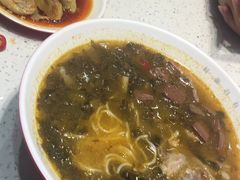 -牛吃草牛肉面(甬港南路店)