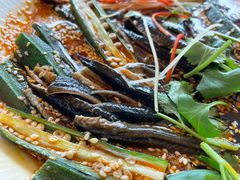 鲜椒秋葵炝虎尾-扬州香格里拉·香宫中餐厅