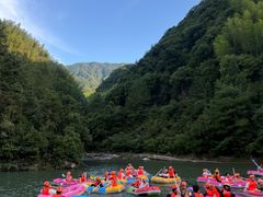 -安吉龙王山峡谷漂流