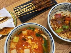 -陇上秦轩西安biangbiang面(朝龙汇店)
