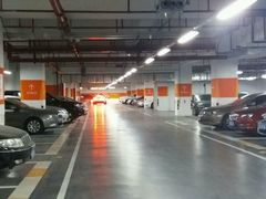 -悠方地下停车场