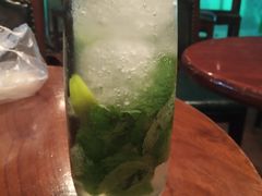 -Hooley's活利仕西餐厅(珠江新城店)