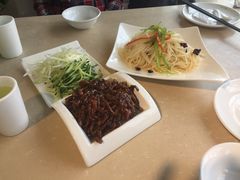 -顶顶香煎饼家常菜(金花南路店)