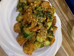 三居黄瓜拌油条-三居鲁味坊黄焖鸡(山大路店)