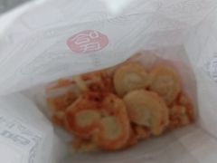 纯奶中蝴蝶酥-上海哈尔滨食品厂(合生汇店)
