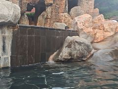 -七彩云南古滇温泉山庄