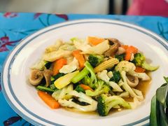 混合炒蔬菜-陳妈妈泰国菜