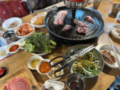 -江南猪肉商会无限续吃(弘大店)