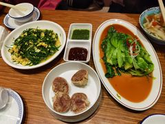 -蒙亨·阿木图赛(乌兰察布天恒广场店)