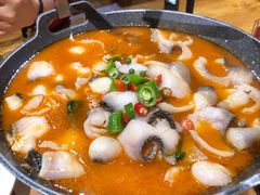 -老滇山寨•云南特色菜•地方菜•民族风情歌舞表演(金碧店)