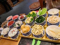 -井格重庆火锅(临平银泰城店)