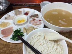 -建新园过桥米线(宝善街店)