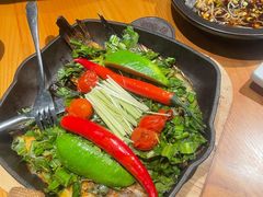 -云海肴·汽锅鸡·云南菜(天山百盛优客店)